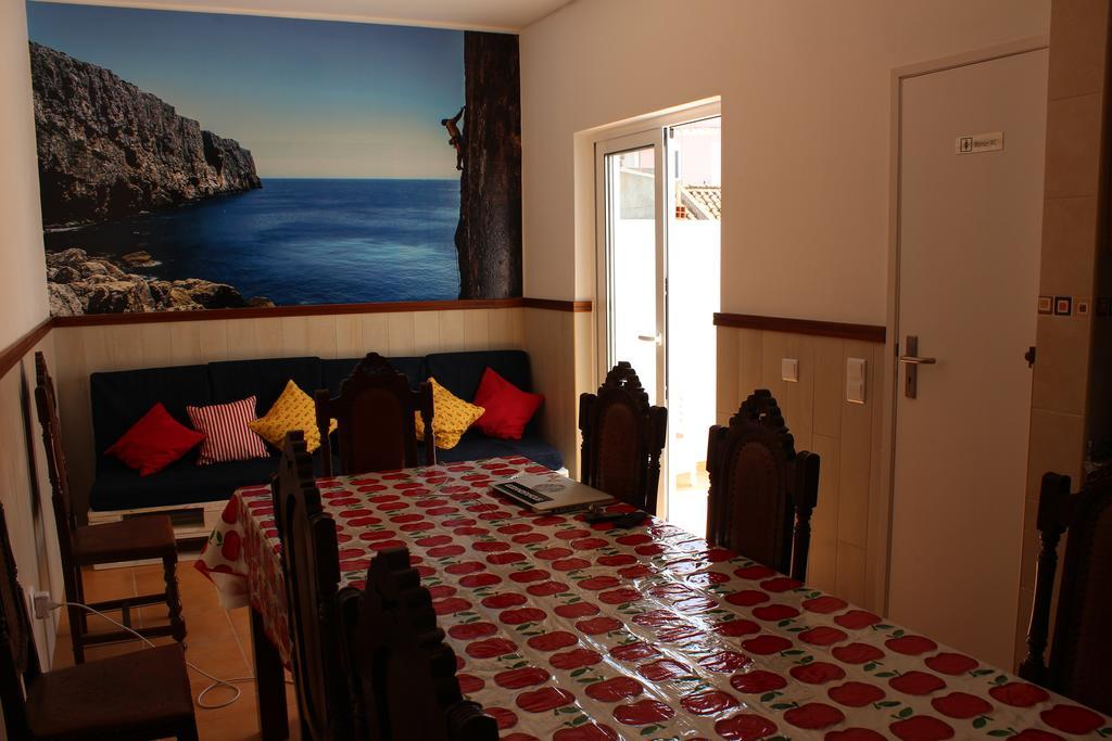 Racing Mackerel Hostel Lagos Eksteriør bilde